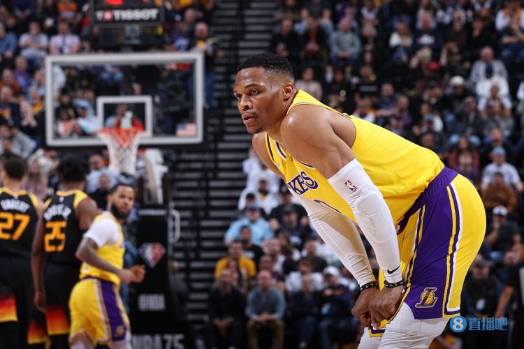 热刺新星轰出世界波（热刺小将轰出惊艳世界波）