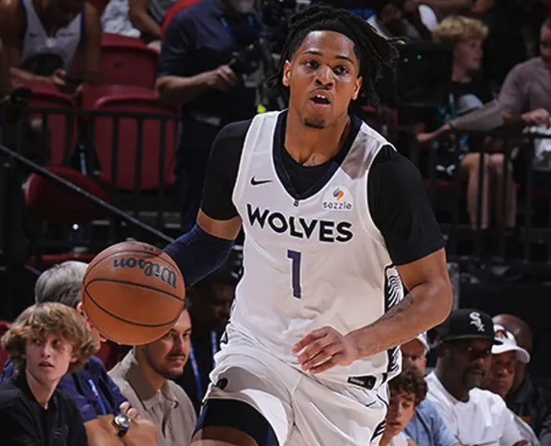 中超比赛回放：上海海港2-0战胜广州队,（中超集锦：上海海港2-0力克广州队）