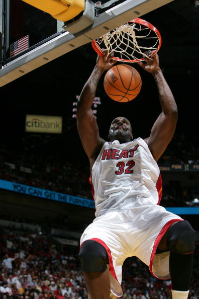 持续稳定！阿森纳大将萨利巴在北伦敦德比中表现出色（稳定如一！阿森纳中卫萨利巴北伦敦德比表现抢眼）