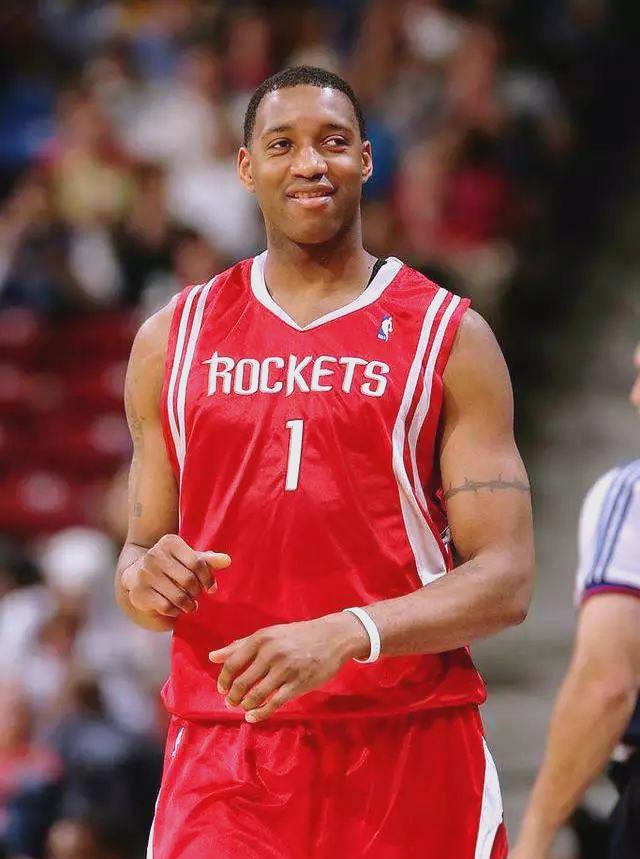 火箭12月防守效率第23&场均失分第19 12月前这两项数据均排第2（火箭12月防守下滑：防守效率第23、场均失分第19，此前两项均居第2）