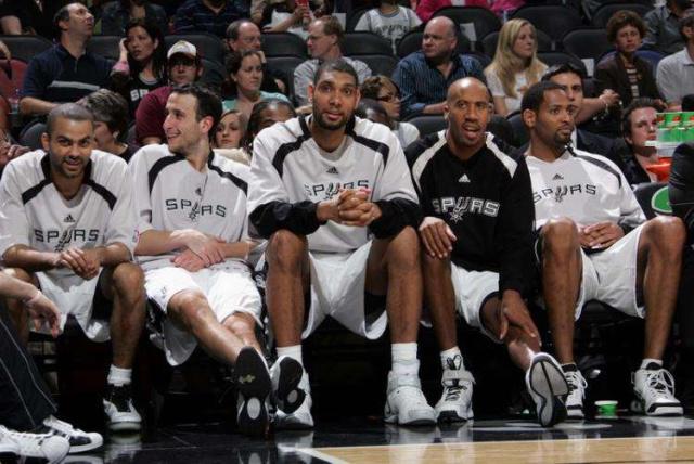 阿莫林愿意给梅努时间，就是球队积极的信号（阿莫林给梅努时间，体现球队正向态度）