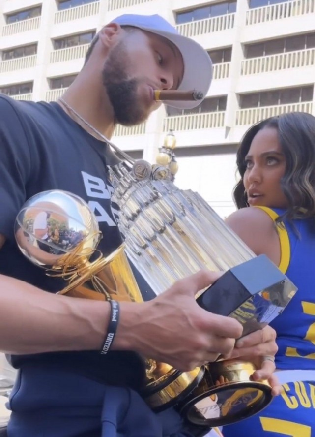 多特vs勒沃库森：阿德耶米领衔，小贝林厄姆、丘库埃梅卡出战（多特迎战勒沃库森：阿德耶米坐镇，小贝林厄姆与丘库埃梅卡登场）