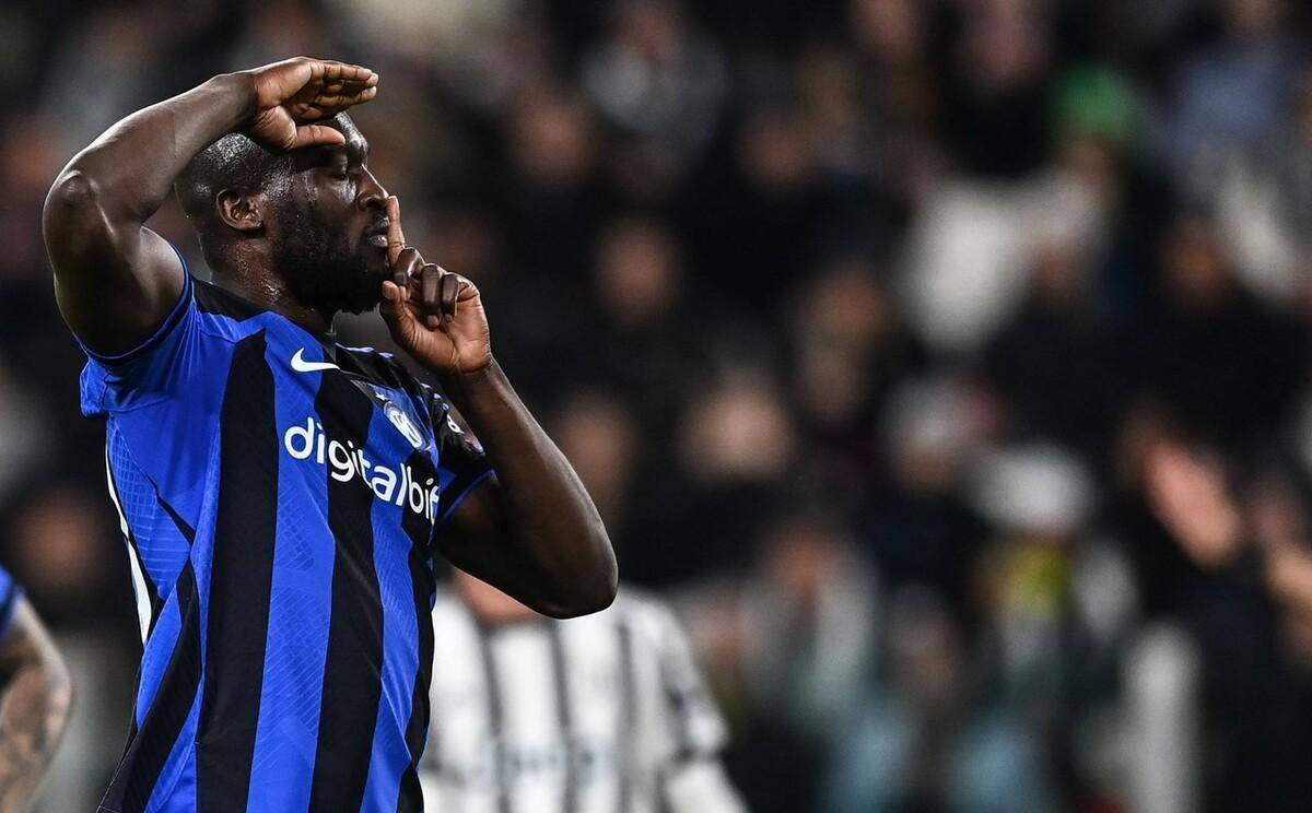 官方：沃尔夫斯堡主帅西蒙尼斯下课；带队10轮联赛距降级区1分（官宣：沃尔夫斯堡解聘主帅西蒙尼斯，执教10轮后球队仅高出降级区1分）